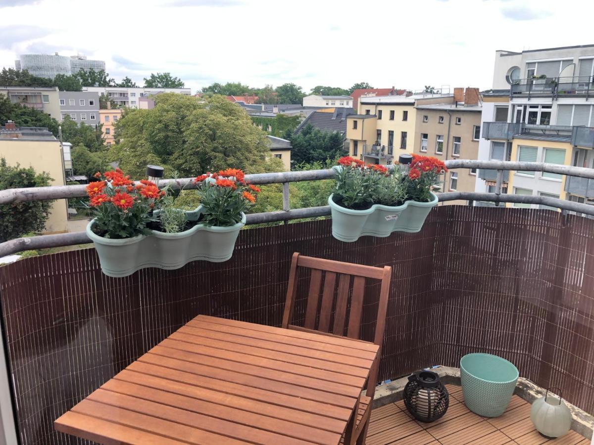 Cottbus-Apartments - Green Apartment I Privat I Wifi I Kueche I Balkon Dış mekan fotoğraf