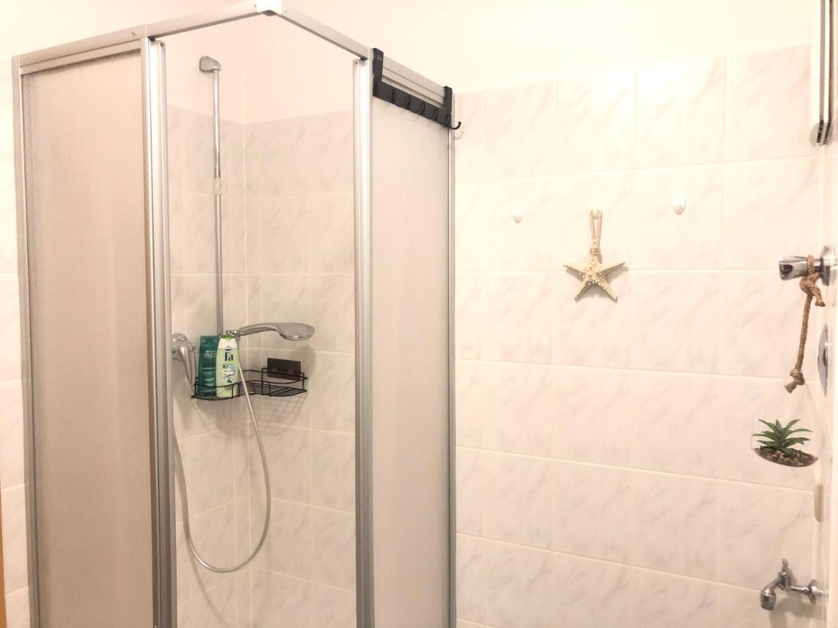 Cottbus-Apartments - Green Apartment I Privat I Wifi I Kueche I Balkon Dış mekan fotoğraf