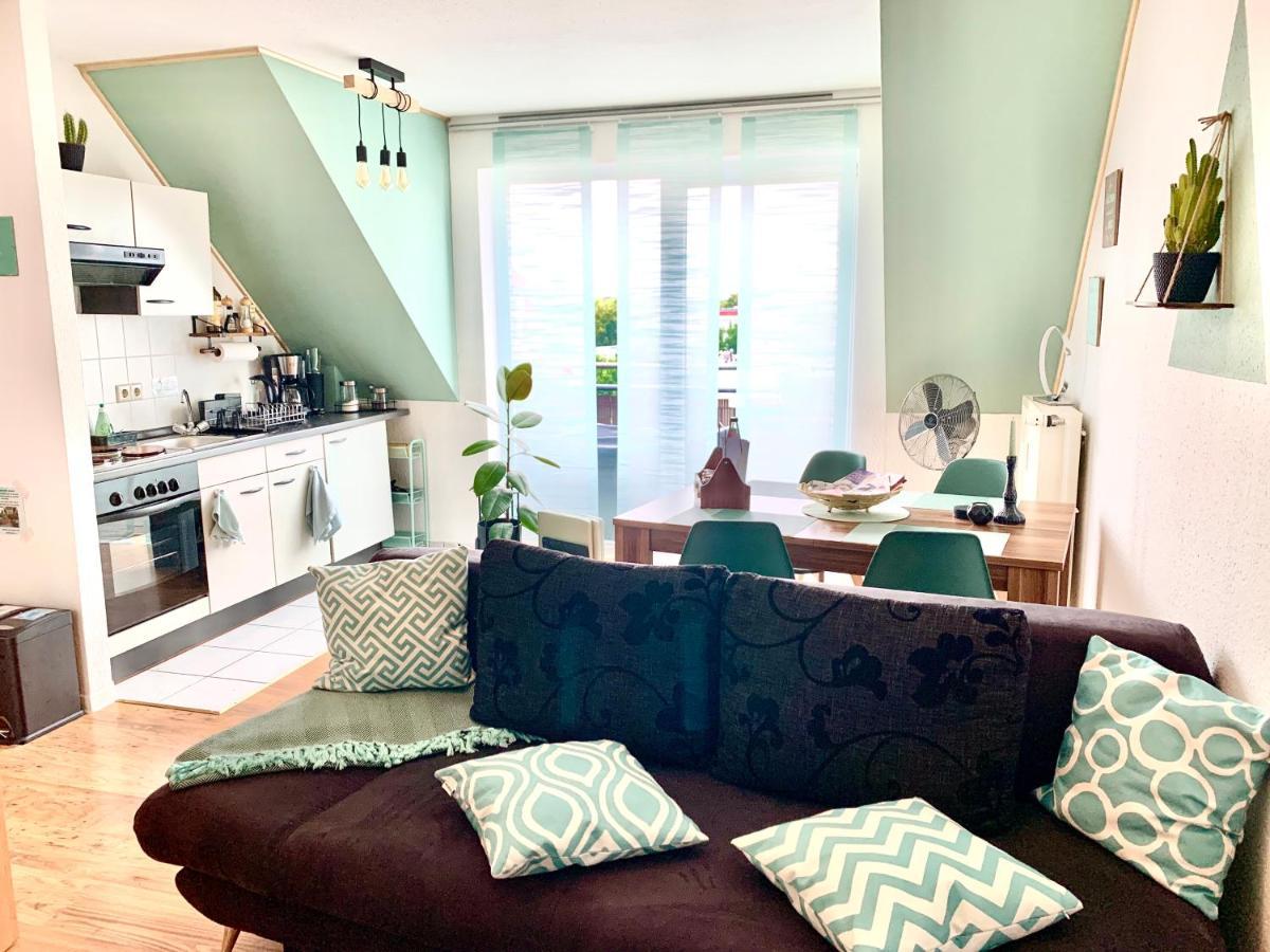 Cottbus-Apartments - Green Apartment I Privat I Wifi I Kueche I Balkon Dış mekan fotoğraf